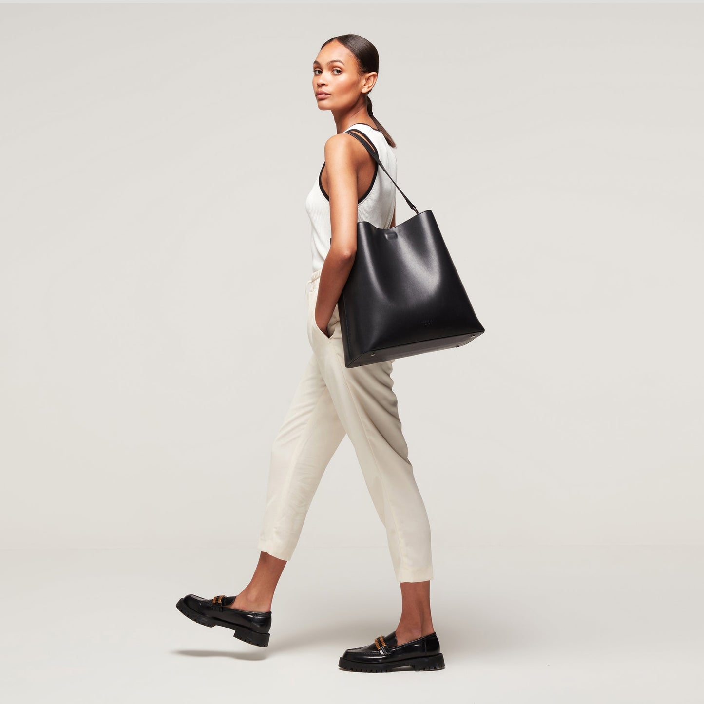 Nova Feels™ Velora